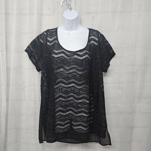 Torrid Tee Black Lace Sheer Mesh Goth Whimsygoth 1X - Picture 1 of 9